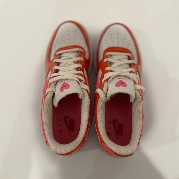 AIR FORCE 1 LOW PS Valentine's Day 2023 Youth size 4.5 - Picture 3 of 9